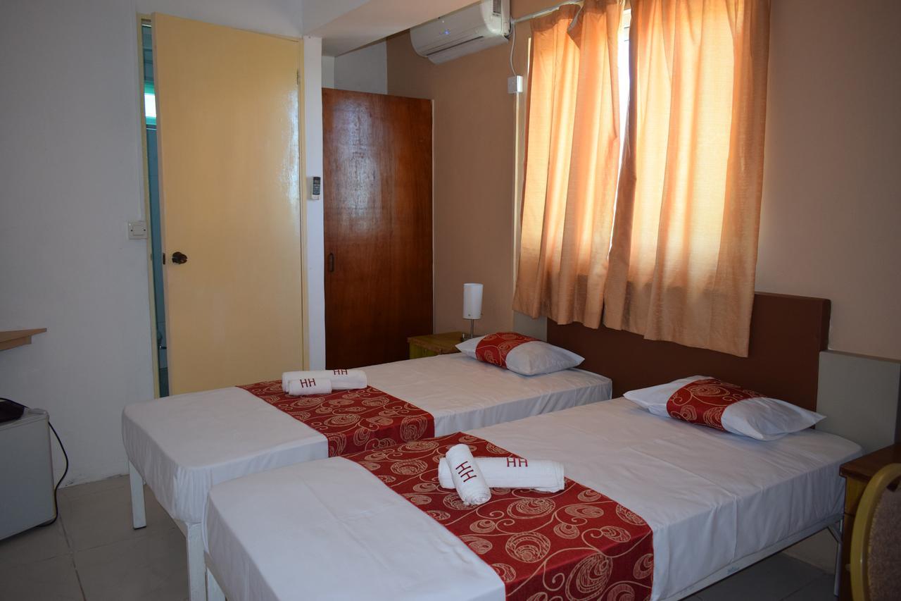 Hypertek Hotel Grand Baie Esterno foto