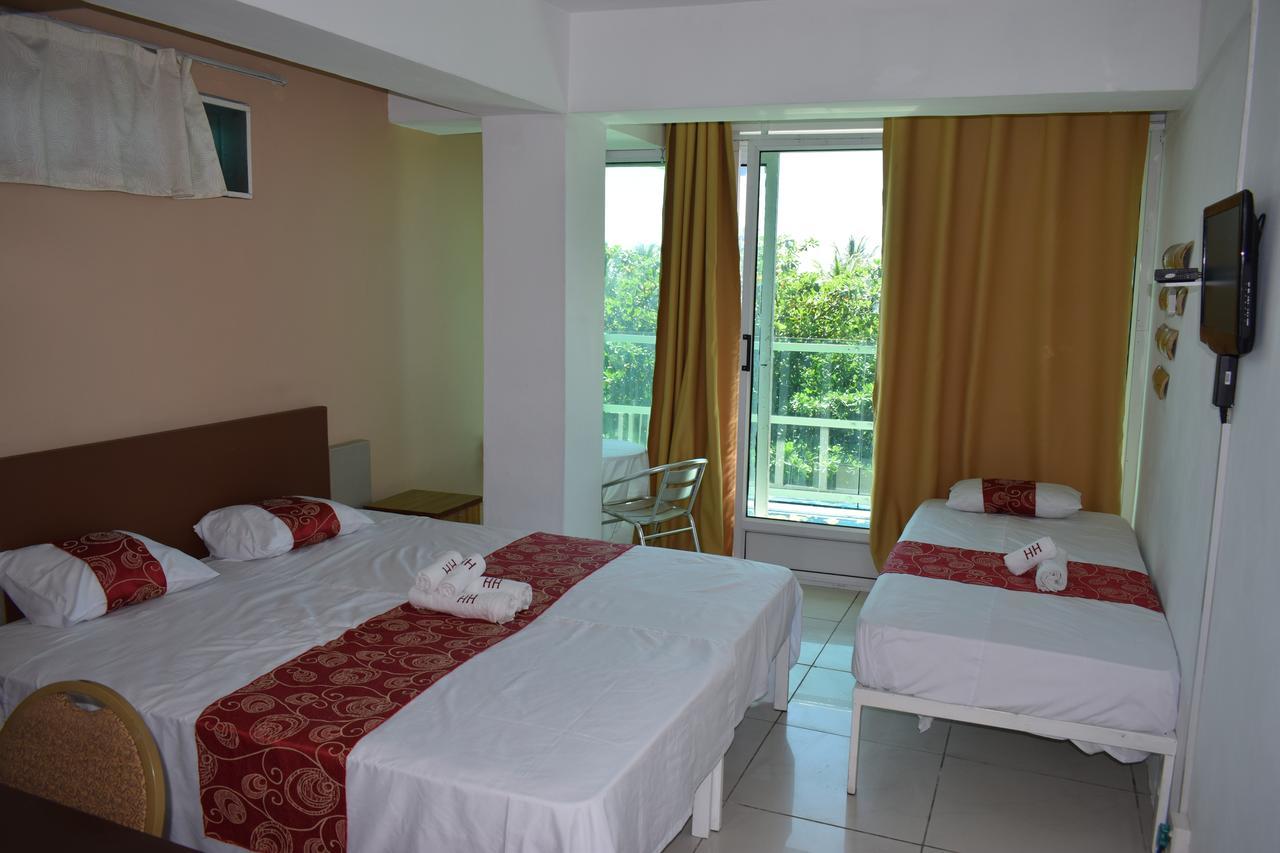 Hypertek Hotel Grand Baie Esterno foto
