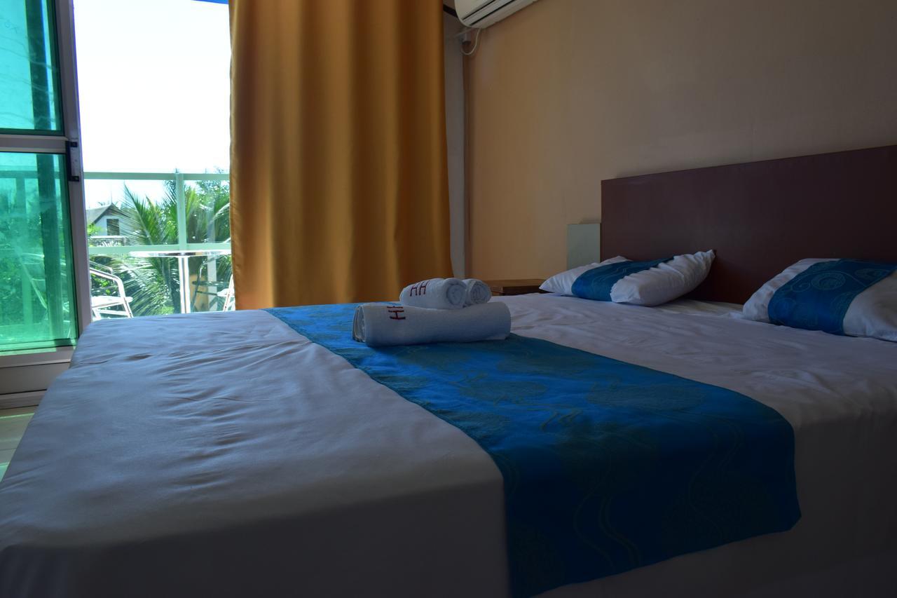 Hypertek Hotel Grand Baie Esterno foto